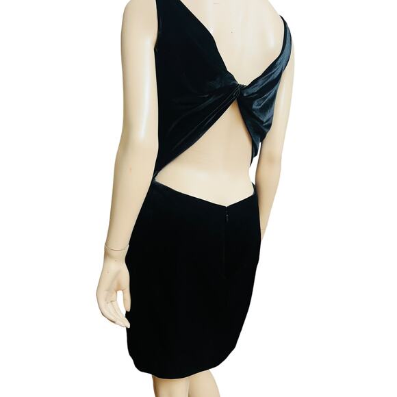 Love by Theia Crew Neck Velvet Fabric Open Back Dress Size 12 Zip Back Closure - Picture 12 of 15